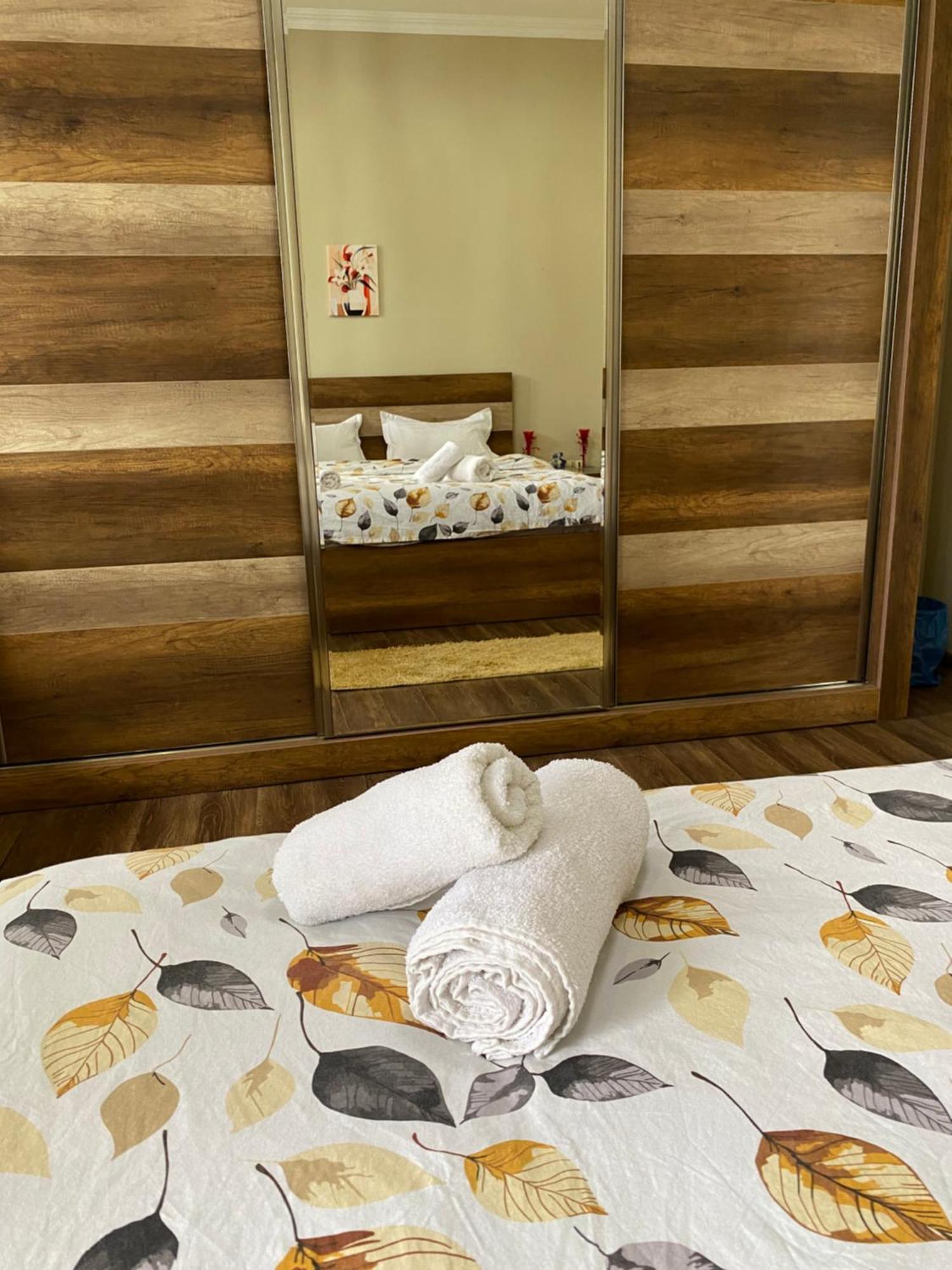Relax Station Hotell Kutaisi Eksteriør bilde
